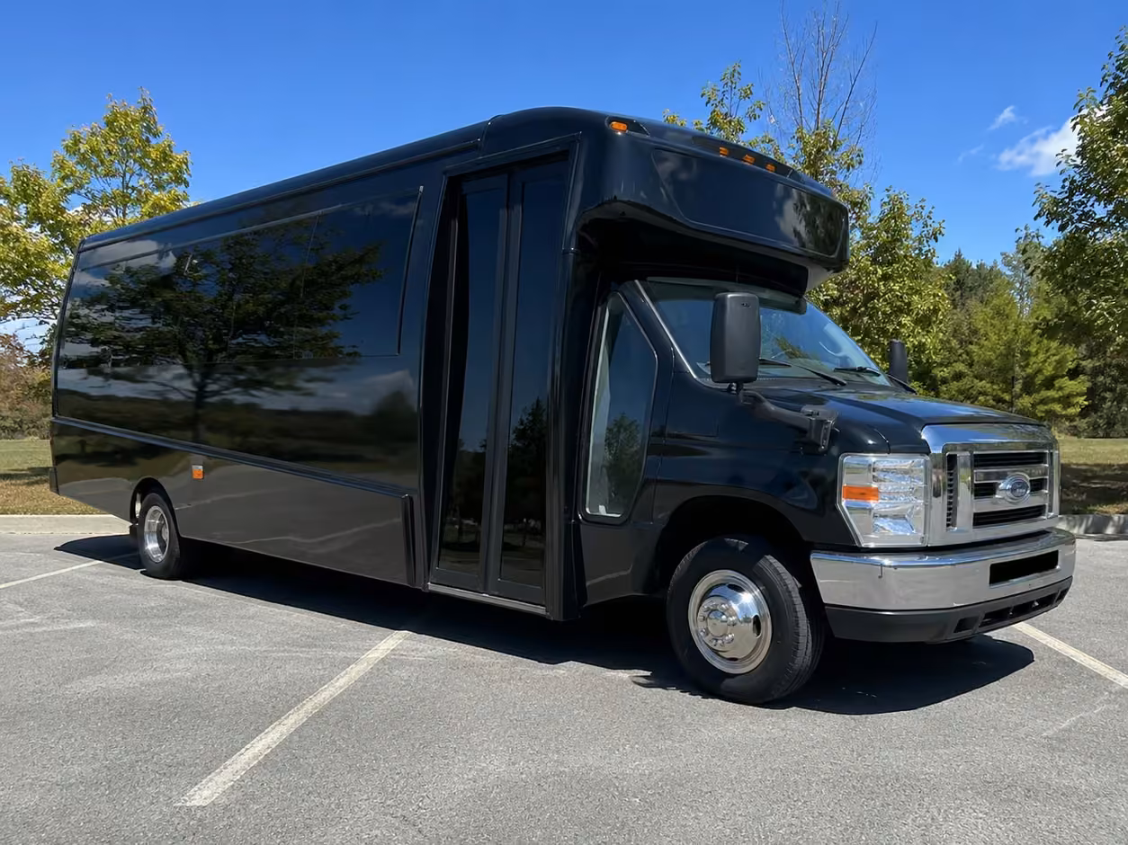 15 35 passenger minibus